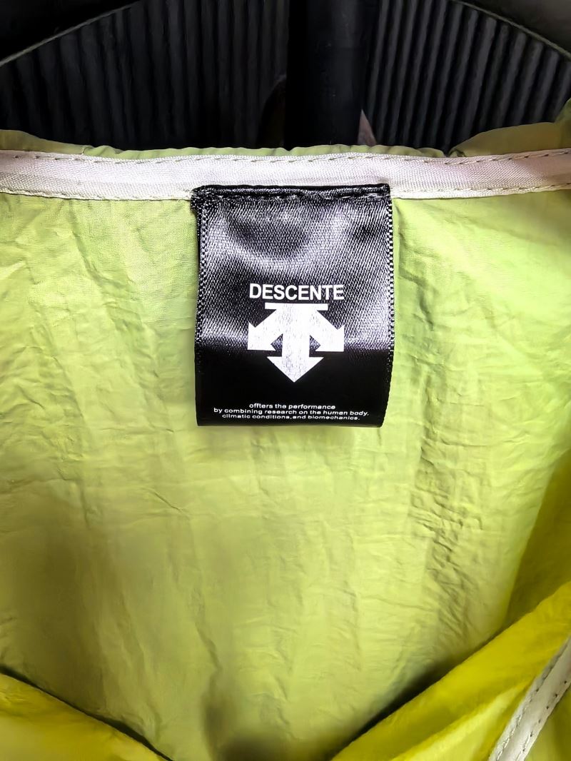 Descente Sunscreen Jacket